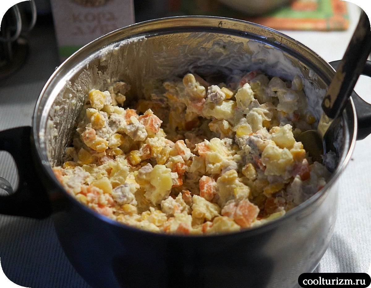Картофельный салат с вареным мясом