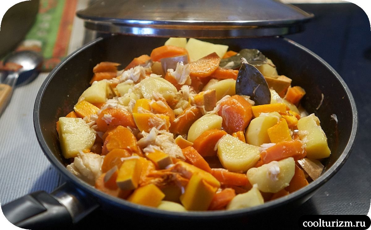 Щёки трески с картофелем в сметане