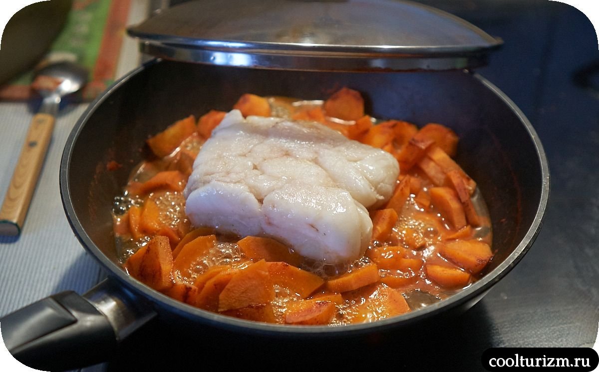Щёки трески с картофелем и морковью