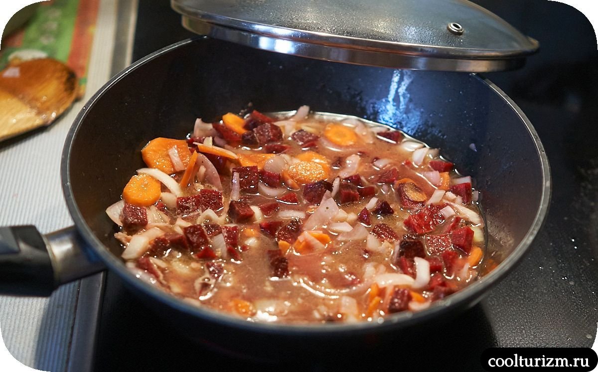 Куриные голени с макаронами