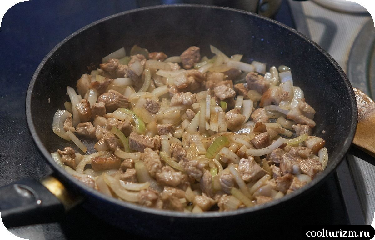 Ттокпокки с мясом в сметане пошагово