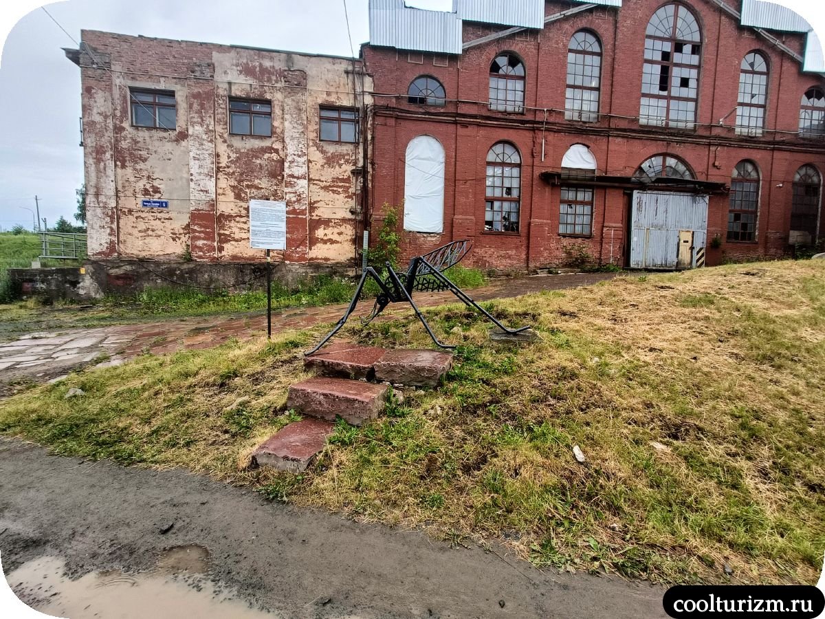 петрозаводский комар памятник