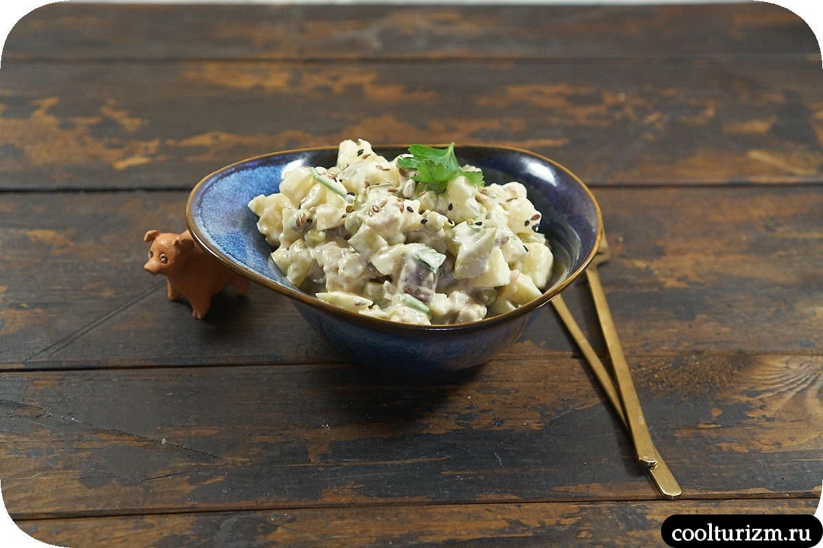 Картофельный салат с вешенками и кабачками рецепт