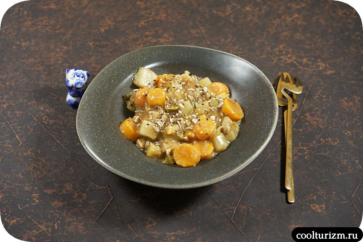 Морковный цимес с окороком и грушей рецепт